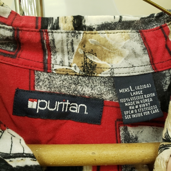 Beautiful men's button up short sleeve shirt. Size large. Great condition - Picture 4 of 6